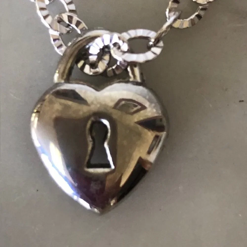 PIERCING PAGODA Italian Silver Bracelet Heart Keyhole Rhinestone Charm